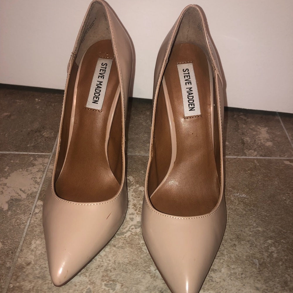 Nude Steve Madden heels